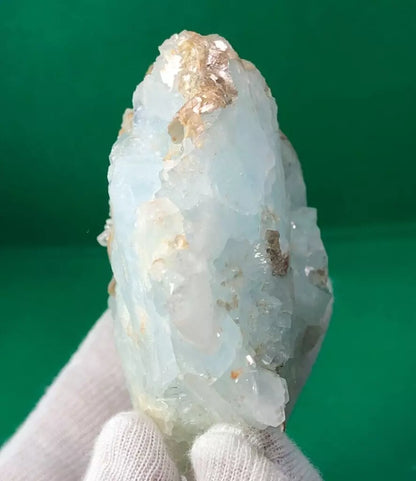 277 g Beautiful Natural Aquamarine Specimen with Mica Crystal from Skardu